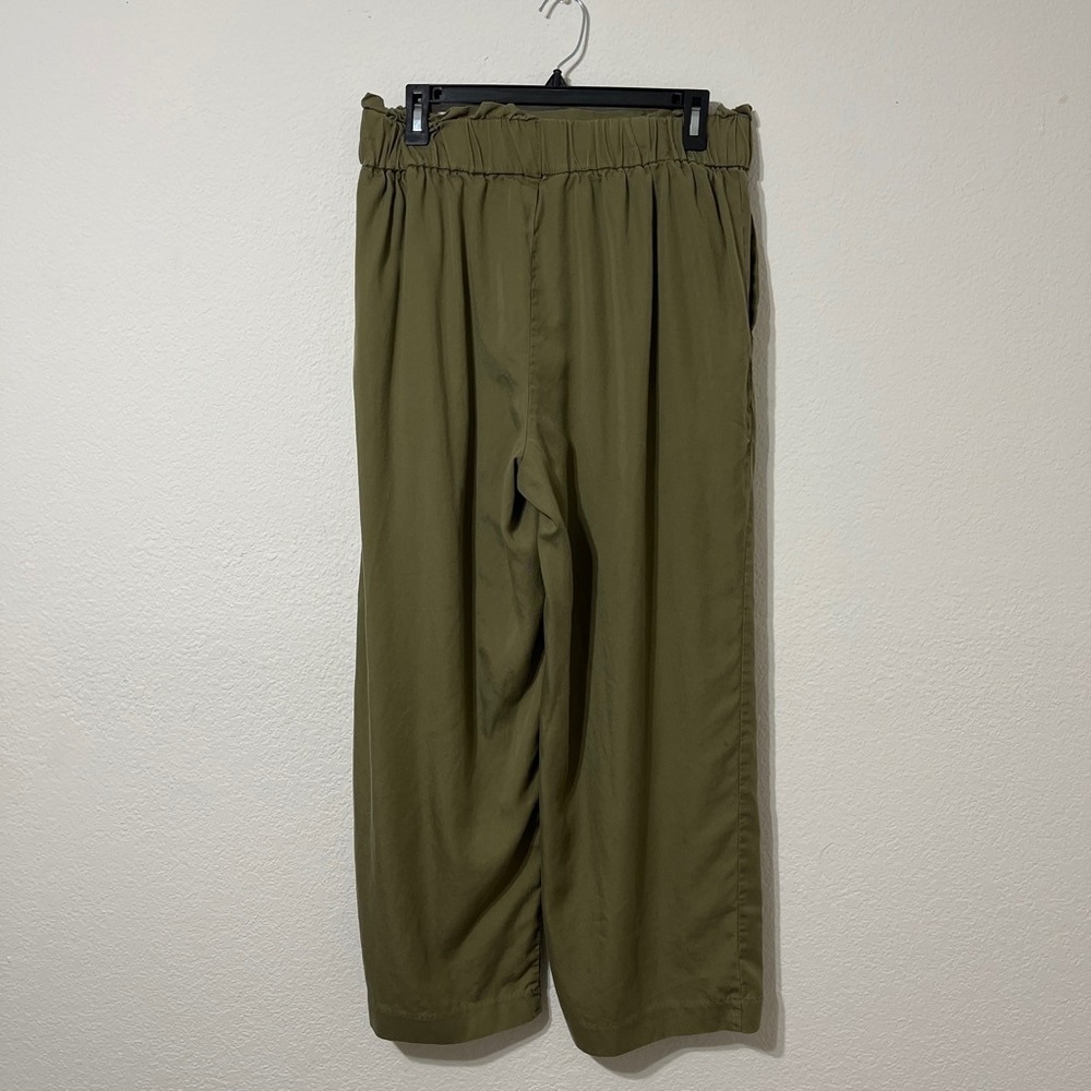 Calligraphie Olive Lyocell Wide Leg Crop Pants Paperbag Tie Waist Size
Safari M - Picture 3 of 7